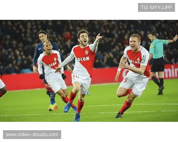 摩纳哥快速进球，图卢兹防线开局混乱